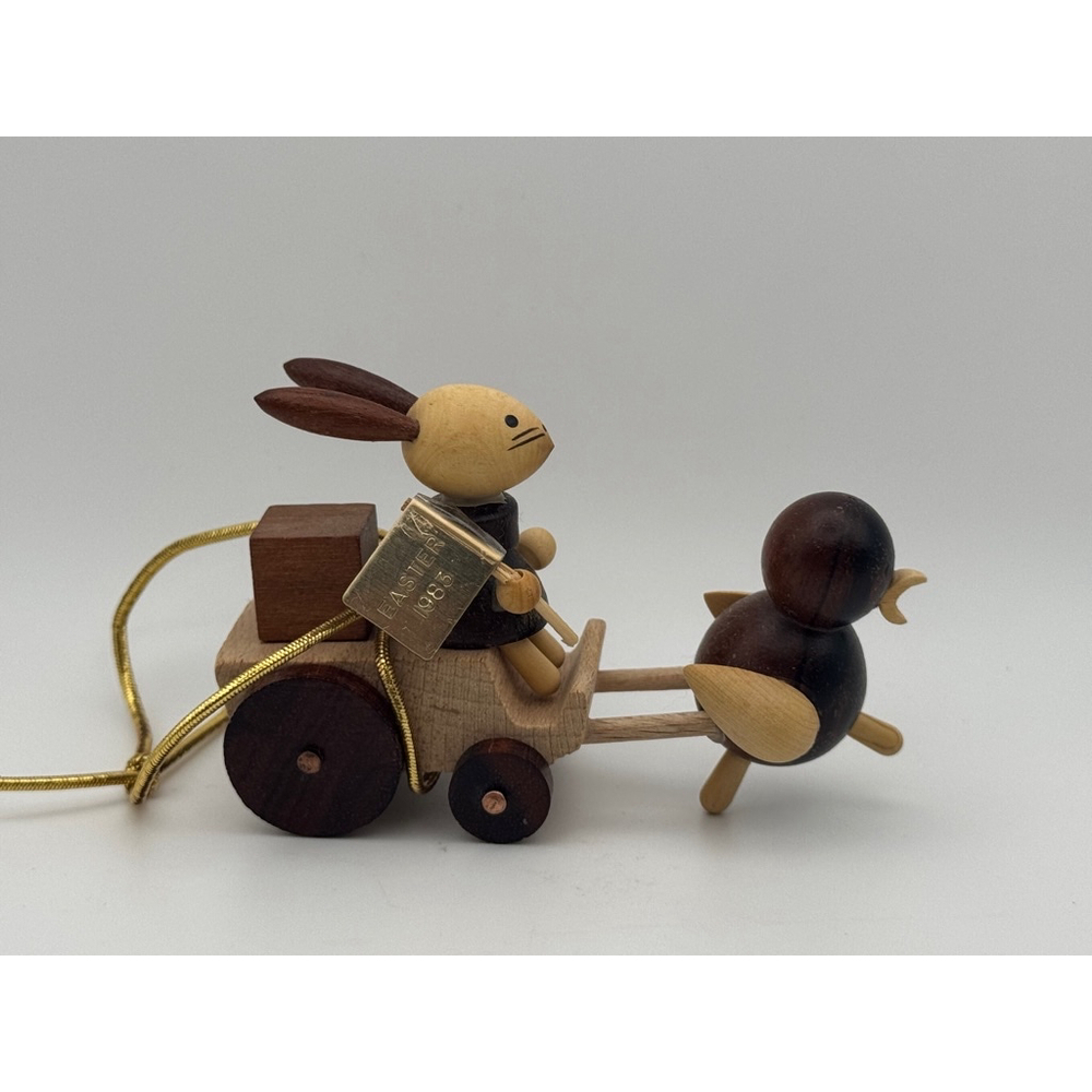 Vintage Goula Spain Easter Bunny Rabbit
Chick 1983 Ornament One Size Brown